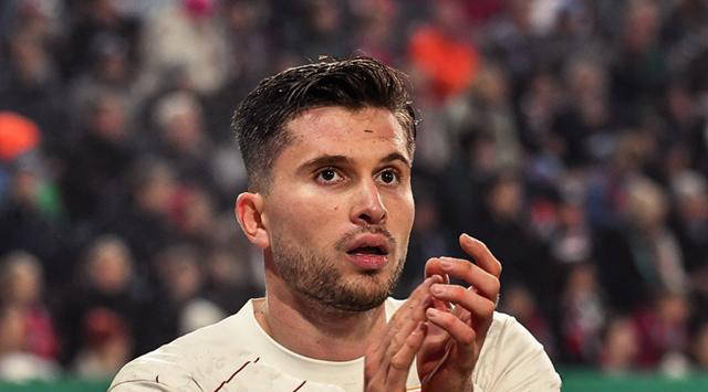 德甲焦点战：稳定状态的奥格斯堡迎战表现挣扎的科隆